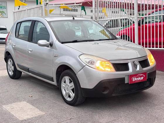 RENAULT SANDERO 1.6 PRIVILÉGE 16V FLEX 4P MANUAL RENAULT SANDERO 1.6 PRIVILÉGE 16V FLEX 4P MANUAL